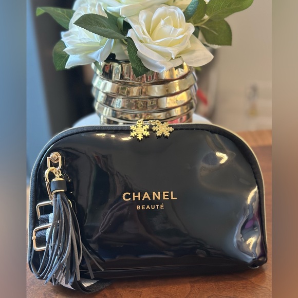 Chanel Glossy Black Cosmetic Bag Large 10"x 7.5"x 2" with Gold Accents - Picture 1 of 7
